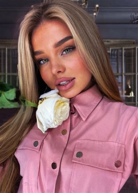 zolotova veronika|Veronika Zolotova Bio: Age, Parents, Boyfriend,。